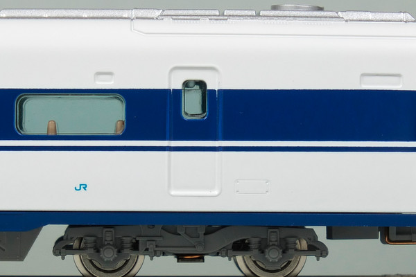 M[5